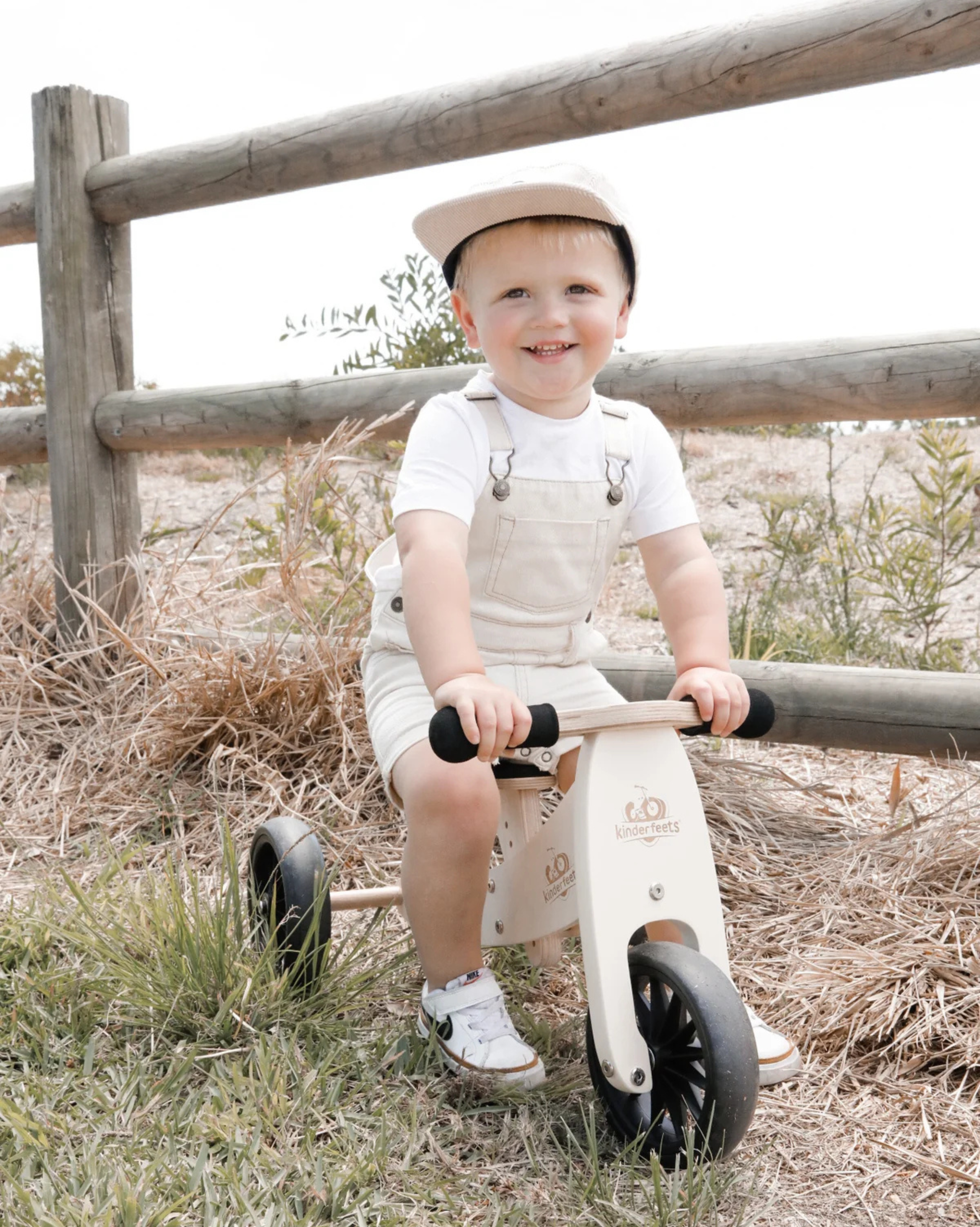 Tiny Tot 三輪車/二輪バイク両用(対象年齢12か月~2歳)