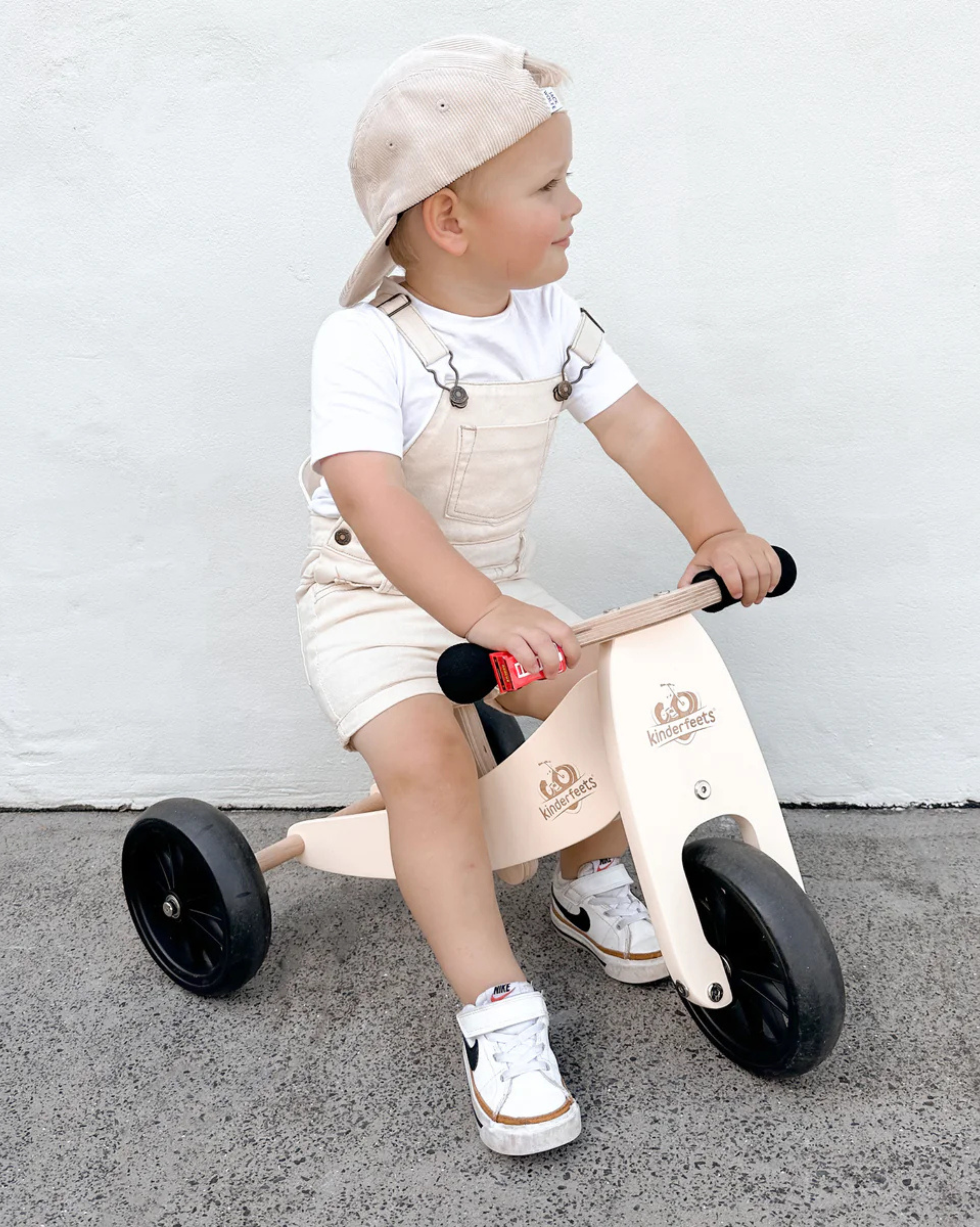 Tiny Tot 三輪車/二輪バイク両用(対象年齢12か月~2歳)