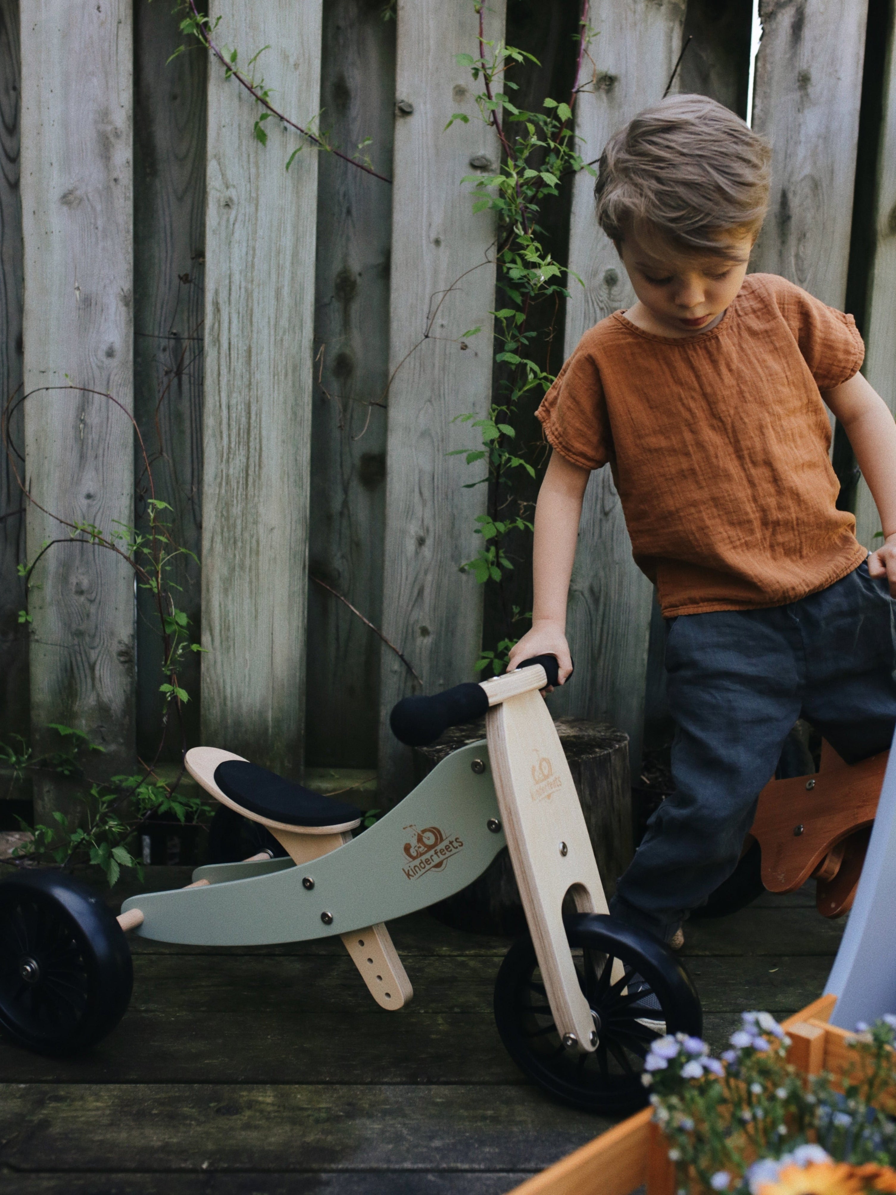Tiny Tot Plus 三輪車/二輪バイク両用(対象年齢18か月~4歳)