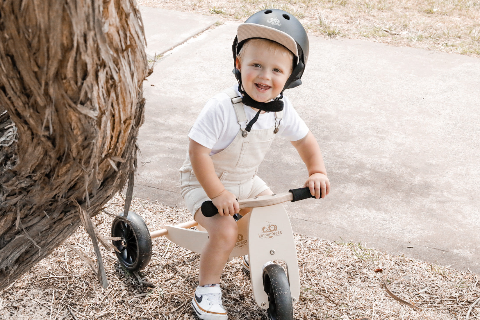 Tiny Tot 三輪車/二輪バイク両用(対象年齢12か月~2歳)